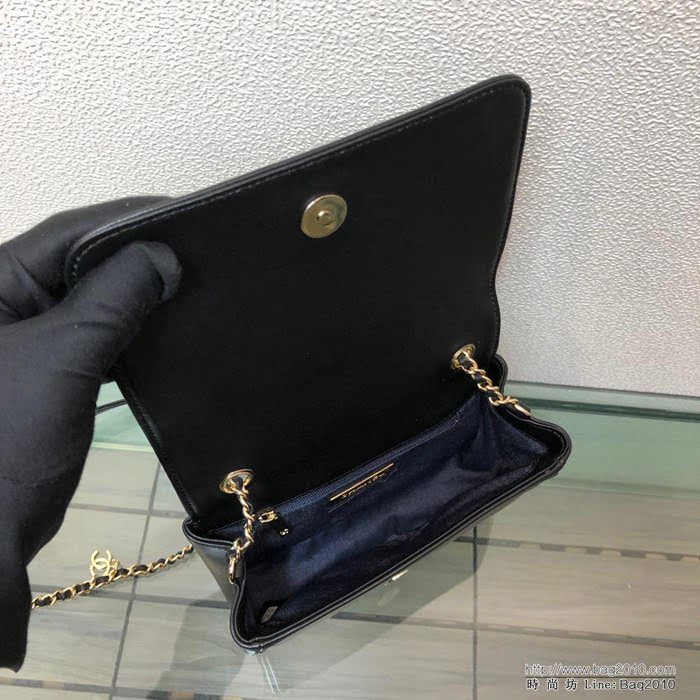 CHANEL香奈兒 独家背景实拍 Chane1 OHANEL 2019最新款口盖包 进口小羊皮 内里搭配牛仔布 可单肩可斜挎  Cco1131